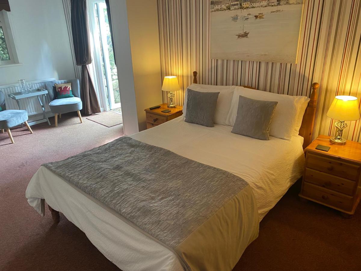 ברמאות' Talybont Bed And Breakfast מראה חיצוני תמונה